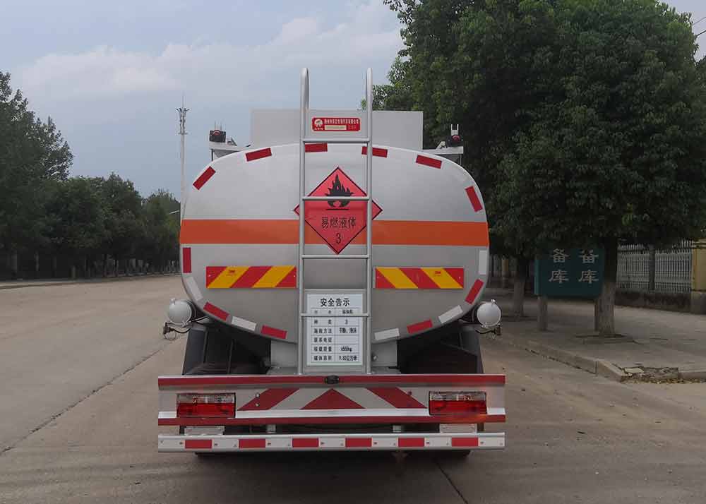炎帝牌SZD5125GYY6型運(yùn)油車(汽油9.83方)