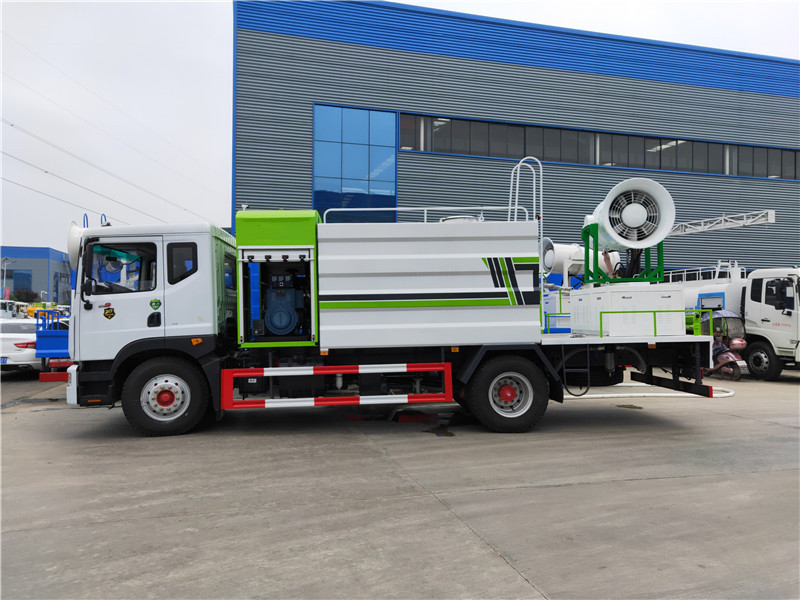 東風(fēng)10方抑塵車