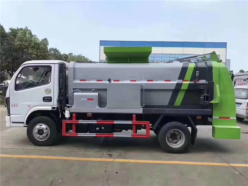 東風5方6方餐廚垃圾車(方罐)