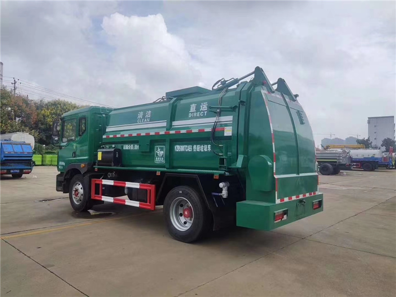 東風10方11方餐廚垃圾車(方罐)