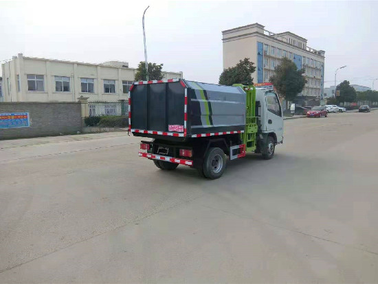 凱馬4方自裝卸式垃圾車